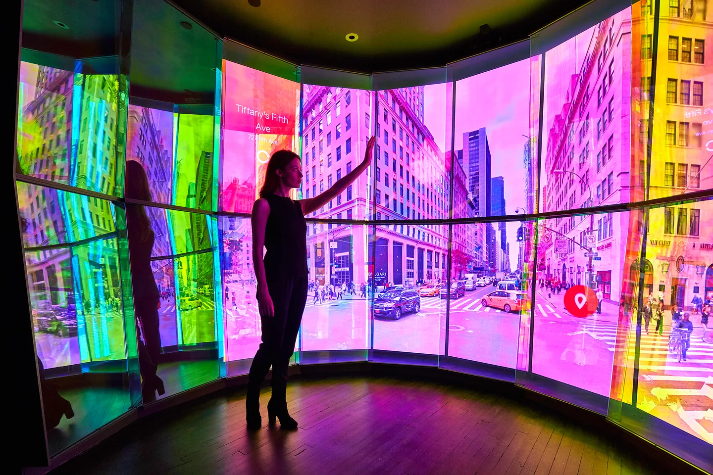 Panoramic images displayed inside the space
created a strong sense of place.